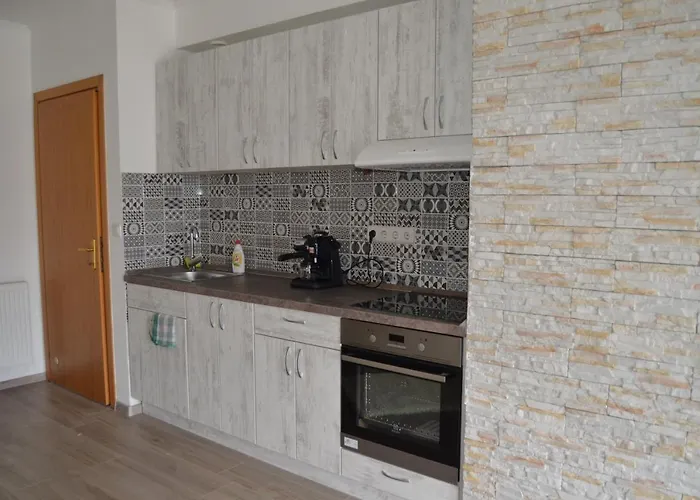 Flat At The Edge Of The Center + Parking Apartament *